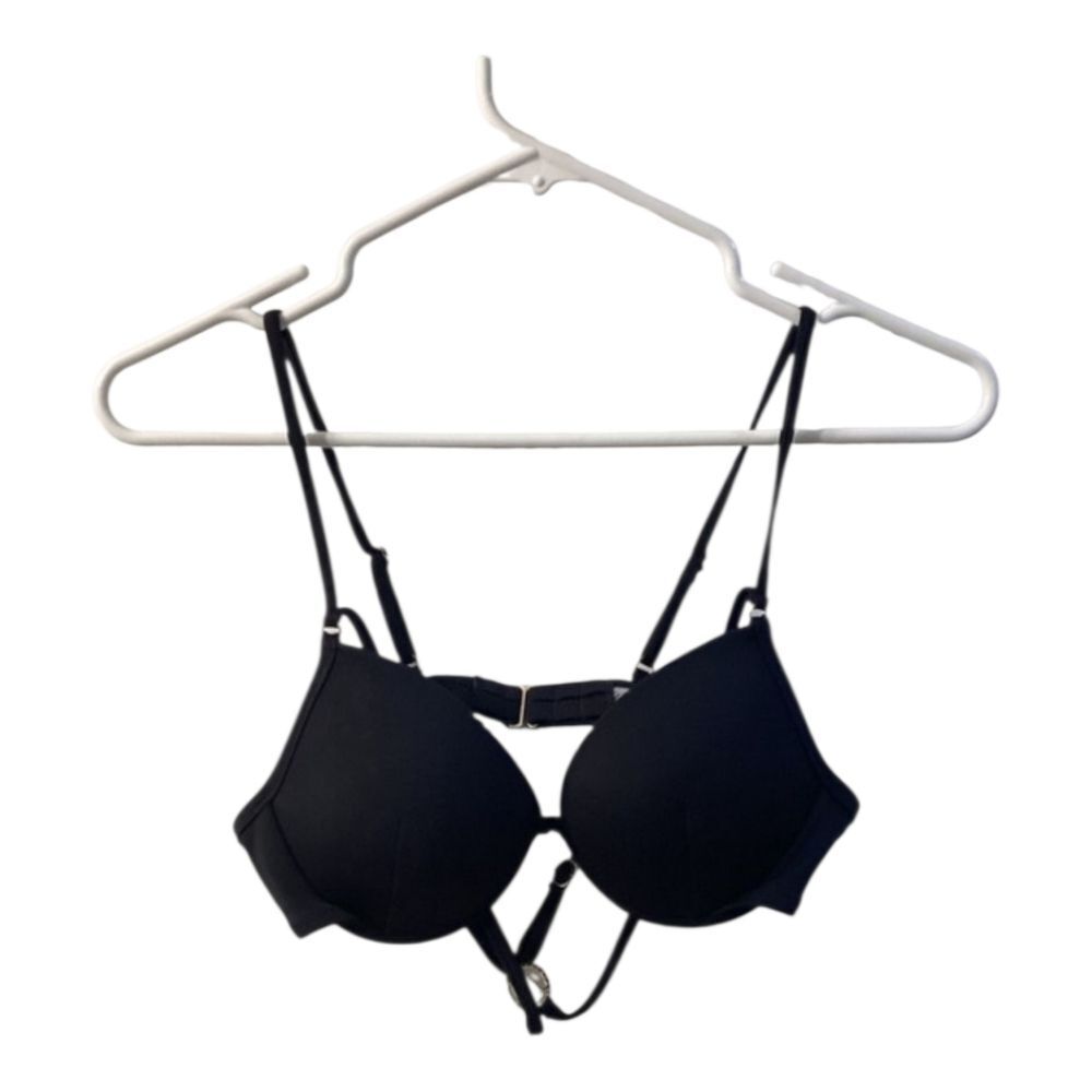 Victoria's Secret Black Strappy Bra‎